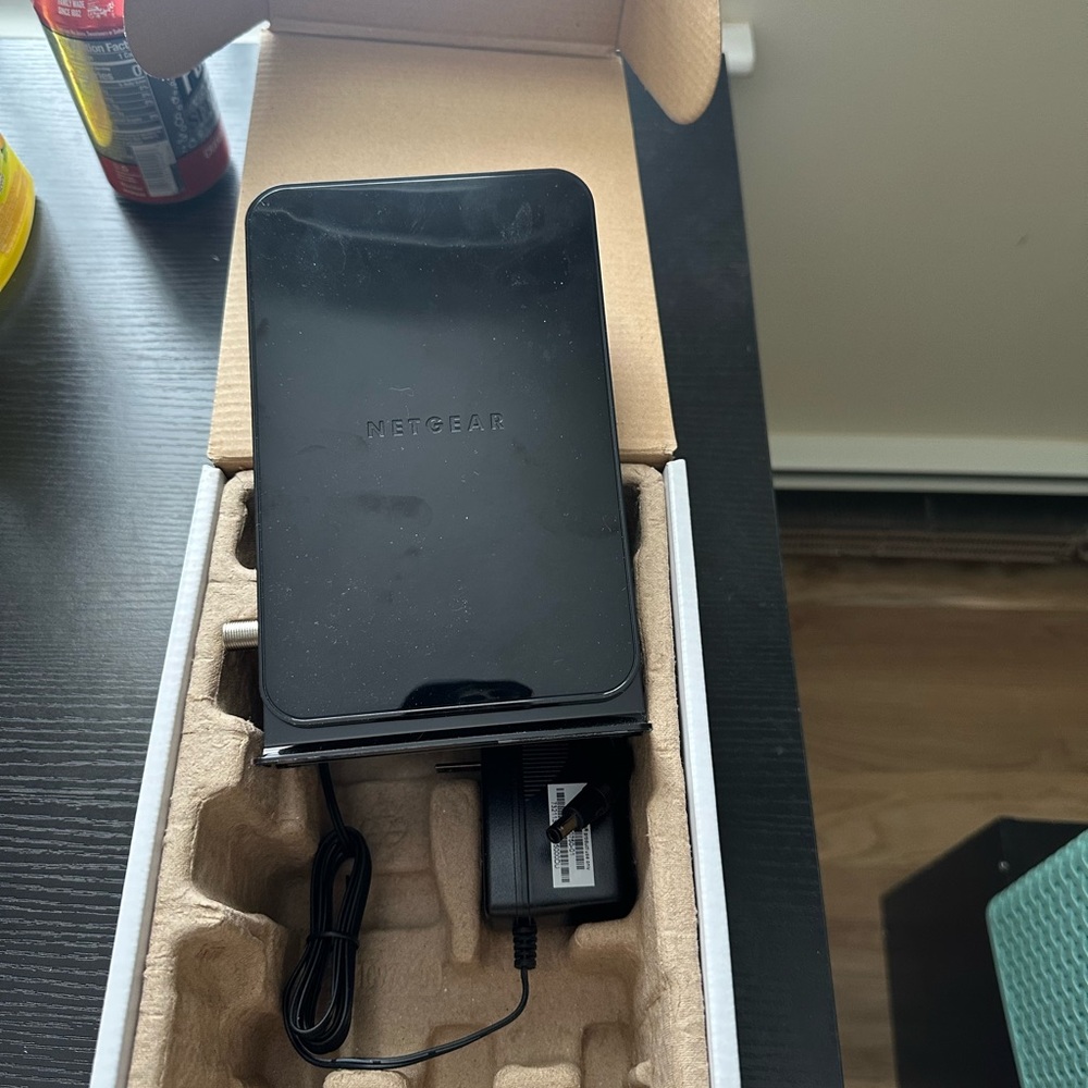 NETGEAR Black Cable Modem CM500 - Picture 3 of 4